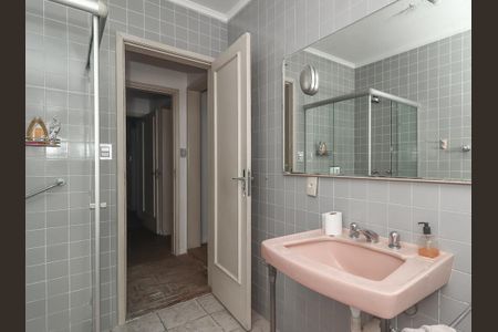 Apartamento para alugar com 205m², 4 quartos e 2 vagas Apartamento para alugar com 205m², 4 quartos e 2 vagasBanheiro da Suíte