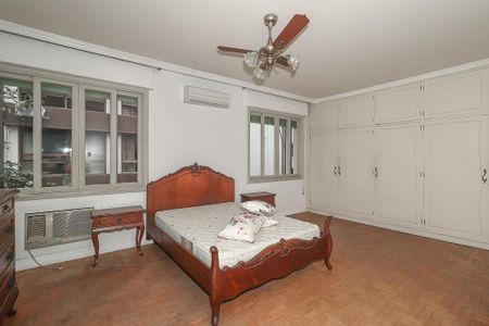 Apartamento para alugar com 205m², 4 quartos e 2 vagas Apartamento para alugar com 205m², 4 quartos e 2 vagasQuarto Suíte