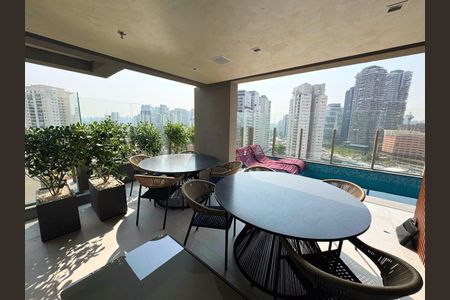 Apartamento à venda com 1 quarto, 25m² em Santo Amaro, São Paulo