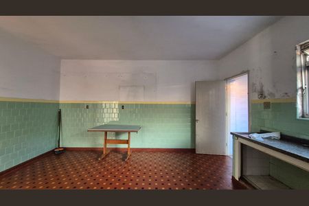 Casa à venda com 128m², 3 quartos e 2 vagas Casa à venda com 128m², 3 quartos e 2 vagasCozinha