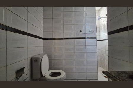 Casa à venda com 128m², 3 quartos e 2 vagas Casa à venda com 128m², 3 quartos e 2 vagasBanheiro