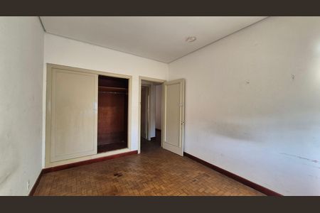 Casa à venda com 128m², 3 quartos e 2 vagas Casa à venda com 128m², 3 quartos e 2 vagasQuarto