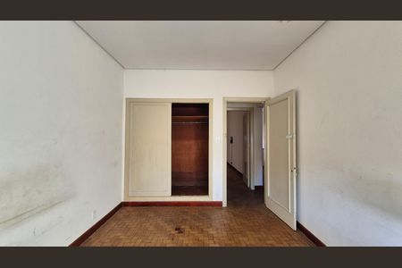 Casa à venda com 128m², 3 quartos e 2 vagas Casa à venda com 128m², 3 quartos e 2 vagasQuarto
