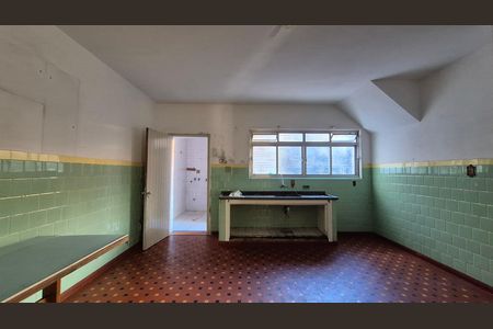 Casa à venda com 128m², 3 quartos e 2 vagas Casa à venda com 128m², 3 quartos e 2 vagasCozinha