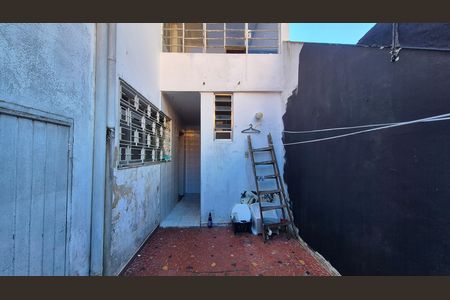 Casa à venda com 128m², 3 quartos e 2 vagas Casa à venda com 128m², 3 quartos e 2 vagasArea externa