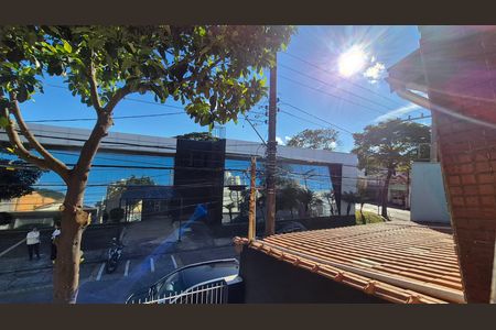 Casa à venda com 128m², 3 quartos e 2 vagas Casa à venda com 128m², 3 quartos e 2 vagasVista
