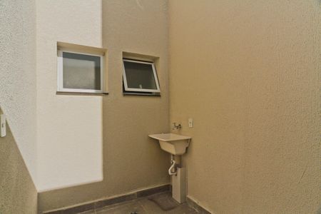 Studio para alugar com 24m², 1 quarto e sem vaga Studio para alugar com 24m², 1 quarto e sem vagaÁrea de Serviço