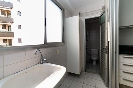 Apartamento para alugar com 75m², 2 quartos e 2 vagas Apartamento para alugar com 75m², 2 quartos e 2 vagasÁrea de Serviço
