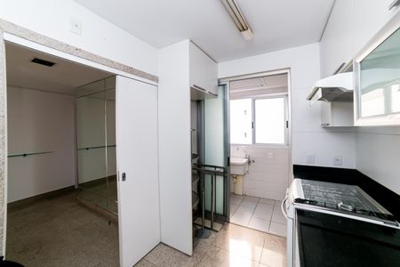 Apartamento para alugar com 75m², 2 quartos e 2 vagas Apartamento para alugar com 75m², 2 quartos e 2 vagasCozinha