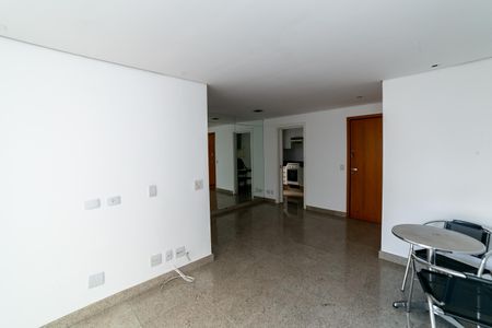 Sala de apartamento para alugar com 2 quartos, 75m² em Funcionários, Belo Horizonte