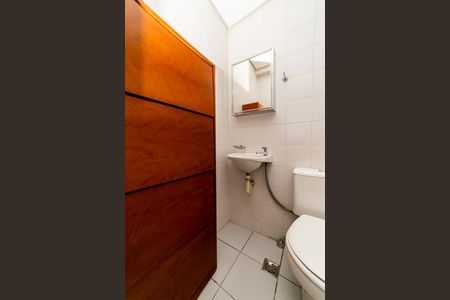 Apartamento para alugar com 75m², 2 quartos e 2 vagas Apartamento para alugar com 75m², 2 quartos e 2 vagasBanheiro de serviço