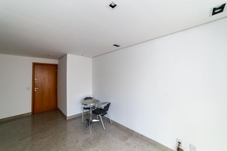 Sala de apartamento para alugar com 2 quartos, 75m² em Funcionários, Belo Horizonte
