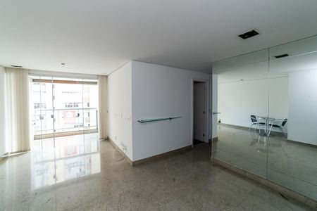 Sala de apartamento para alugar com 2 quartos, 75m² em Funcionários, Belo Horizonte