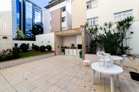 Apartamento para alugar com 75m², 2 quartos e 2 vagas Apartamento para alugar com 75m², 2 quartos e 2 vagasÁrea comum - Churrasqueira