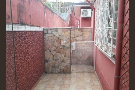 Casa à venda com 4 quartos, 256m² em Bela Aliança, São Paulo
