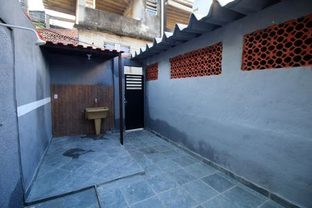 Casa para alugar com 60m², 2 quartos e sem vagaÁrea de Serviço