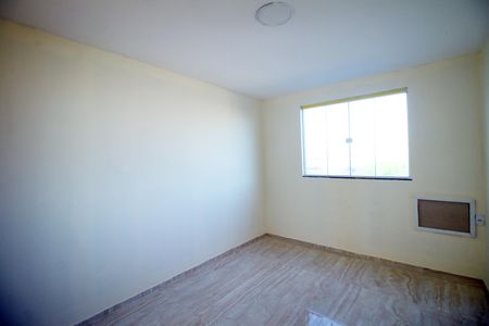 Quarto 1 de casa para alugar com 2 quartos, 60m² em Vigário Geral, Rio de Janeiro