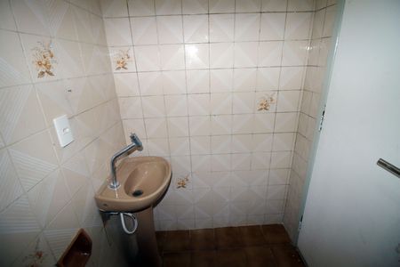 Casa para alugar com 60m², 2 quartos e sem vagaBanheiro