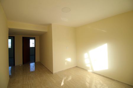 Casa para alugar com 60m², 2 quartos e sem vagaSala