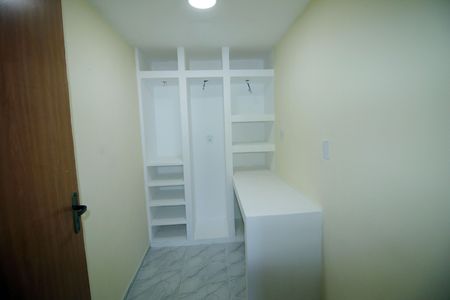 Casa para alugar com 60m², 2 quartos e sem vagaCloset