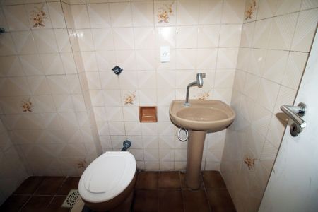 Casa para alugar com 60m², 2 quartos e sem vagaBanheiro