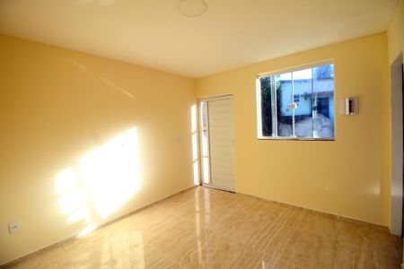 Casa para alugar com 60m², 2 quartos e sem vagaSala