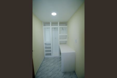 Casa para alugar com 60m², 2 quartos e sem vagaCloset