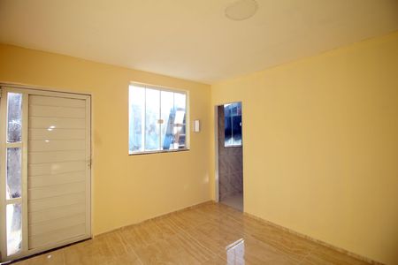 Sala de casa para alugar com 2 quartos, 60m² em Vigário Geral, Rio de Janeiro