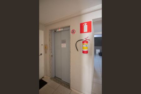 Apartamento à venda com 48m², 2 quartos e 1 vaga Apartamento à venda com 48m², 2 quartos e 1 vagaElevador