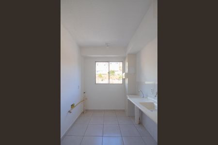 Apartamento à venda com 48m², 2 quartos e 1 vaga Apartamento à venda com 48m², 2 quartos e 1 vagaCozinha e Área de Serviço