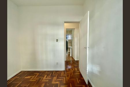 Apartamento para alugar com 60m², 3 quartos e sem vaga