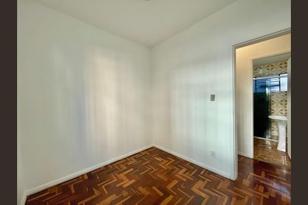 Apartamento para alugar com 60m², 3 quartos e sem vaga