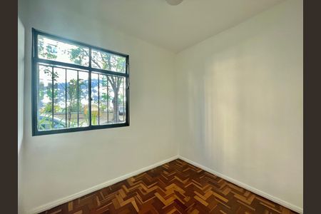 Apartamento para alugar com 60m², 3 quartos e sem vaga