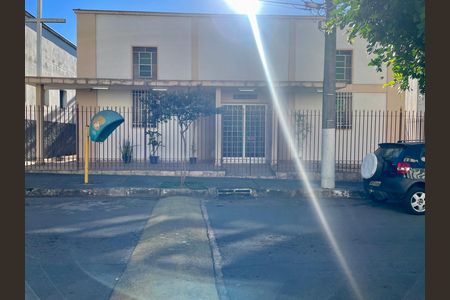 Apartamento para alugar com 60m², 3 quartos e sem vaga
