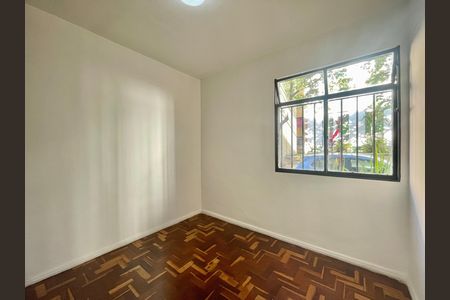 Apartamento para alugar com 60m², 3 quartos e sem vaga