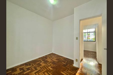 Apartamento para alugar com 60m², 3 quartos e sem vaga