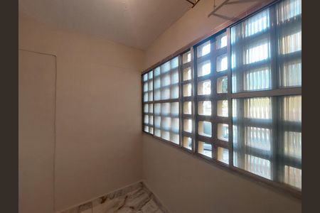 Apartamento à venda com 50m², 2 quartos e sem vaga Apartamento à venda com 50m², 2 quartos e sem vagaLavanderia