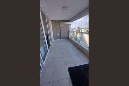 Apartamento à venda com 52m², 1 quarto e 1 vaga Apartamento à venda com 52m², 1 quarto e 1 vagaVaranda