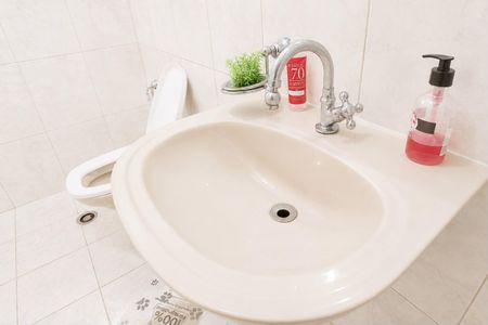 Casa à venda com 195m², 4 quartos e 4 vagas