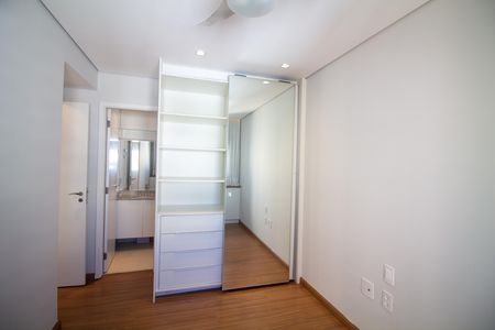 Apartamento à venda com 66m², 2 quartos e 2 vagas Apartamento à venda com 66m², 2 quartos e 2 vagasQuarto 2 - Suíte