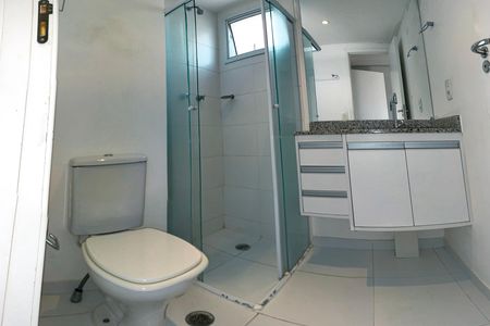 Apartamento para alugar com 48m², 3 quartos e 1 vaga Apartamento para alugar com 48m², 3 quartos e 1 vagaBanheiro da Suíte 1