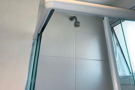 Apartamento para alugar com 48m², 3 quartos e 1 vaga Apartamento para alugar com 48m², 3 quartos e 1 vagaBanheiro da Suíte 1
