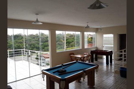Casa à venda com 286m², 2 quartos e 3 vagas
