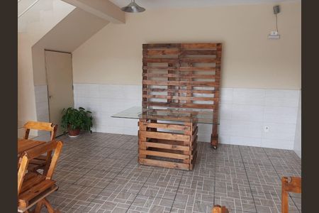 Casa à venda com 286m², 2 quartos e 3 vagas
