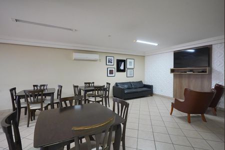 Apartamento à venda com 72m², 2 quartos e 1 vaga Apartamento à venda com 72m², 2 quartos e 1 vagaÁrea comum - Salão de festas