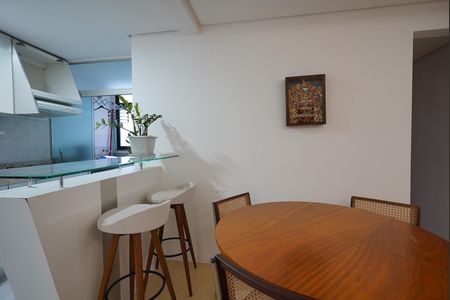Sala de apartamento à venda com 2 quartos, 72m² em Cidade Baixa, Porto Alegre