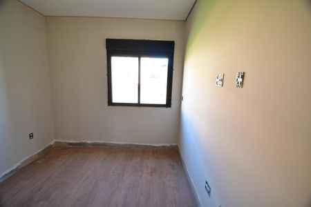Casa de condomínio à venda com 130m², 3 quartos e 2 vagasSuíte 3