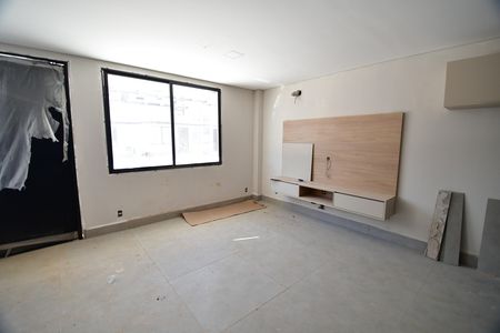 Sala de casa de condomínio à venda com 3 quartos, 130m² em Parque dos Pomares, Campinas