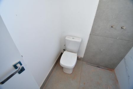 Casa de condomínio à venda com 130m², 3 quartos e 2 vagasBanheiro Suíte 2