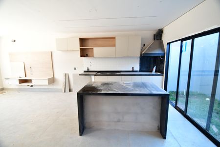 Casa de condomínio à venda com 130m², 3 quartos e 2 vagasCozinha
